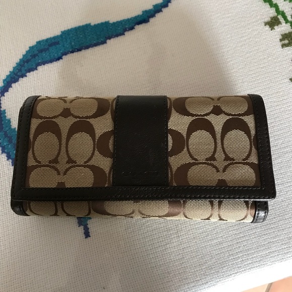 Coach Wallet - Picture 2 of 2